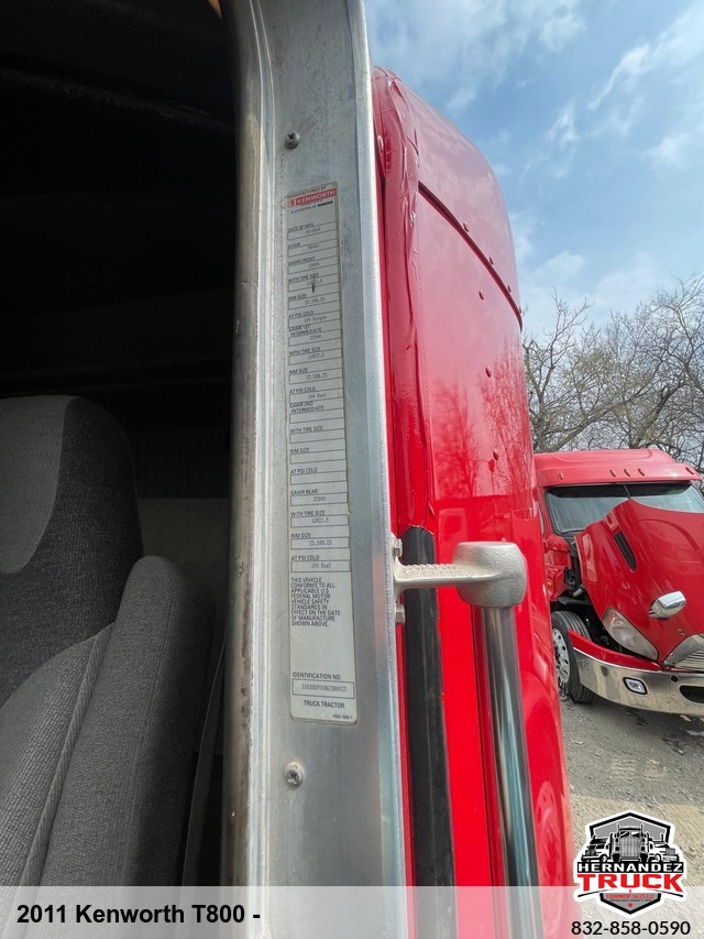 2011 Kenworth T800 -