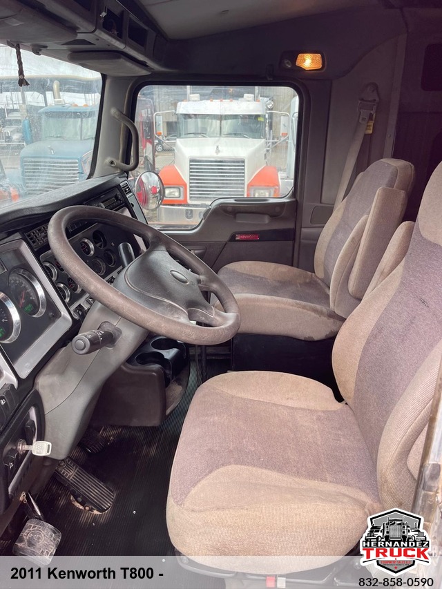 2011 Kenworth T800 -