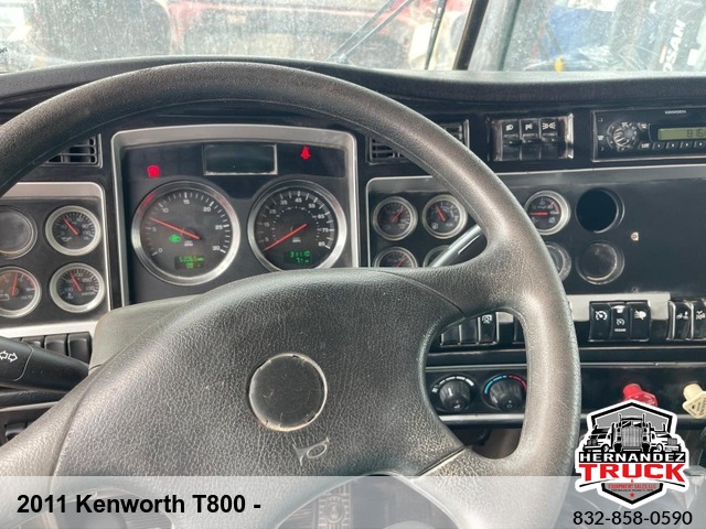 2011 Kenworth T800 -