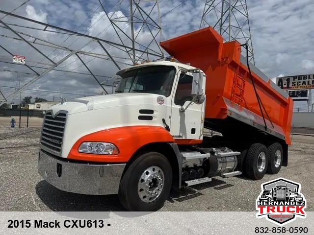 2015 Mack CXU613 -