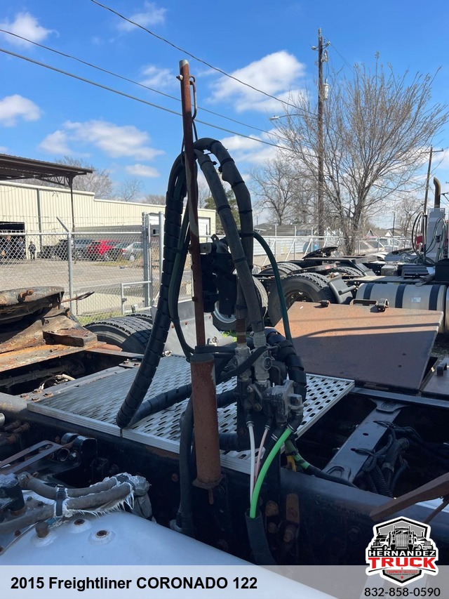2015 Freightliner Coronado 122 -