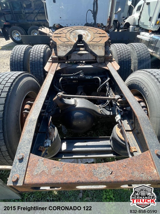 2015 Freightliner Coronado 122 -