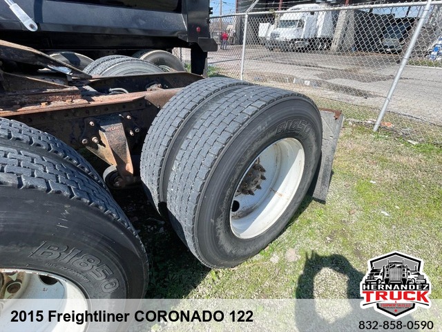 2015 Freightliner Coronado 122 -