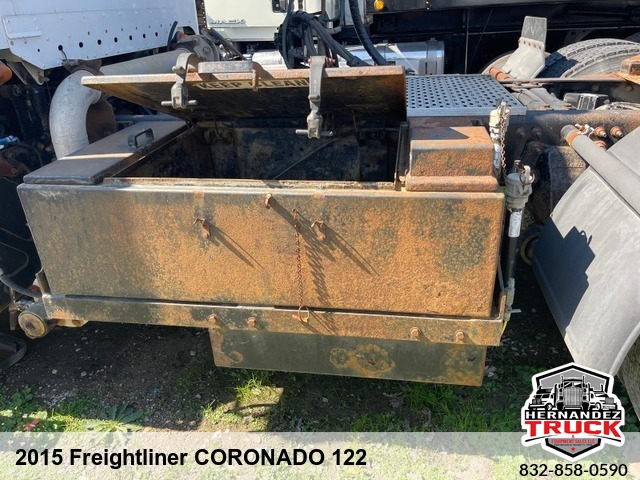 2015 Freightliner Coronado 122 -