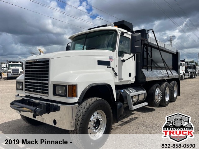 2019 Mack Pinnacle -
