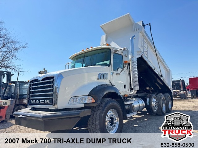 2007 Mack 700 TRI-AXLE DUMP TRUCK