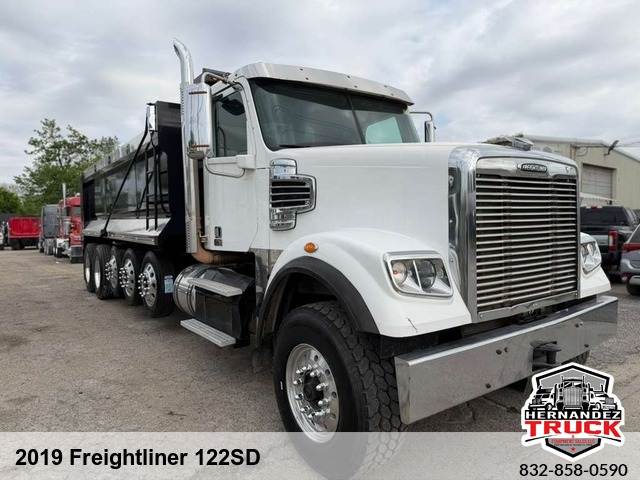 2019 Freightliner 122SD -
