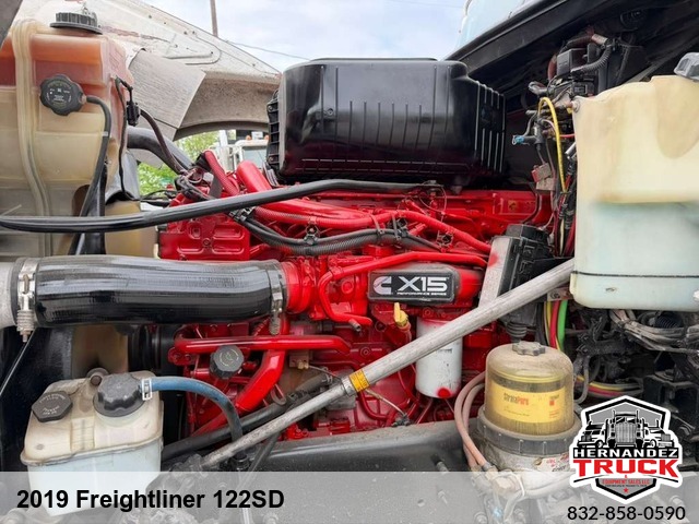 2019 Freightliner 122SD -