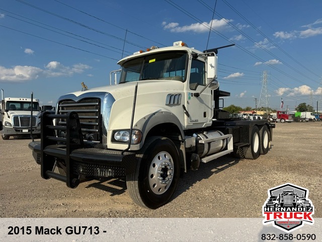 2015 Mack GU713 -