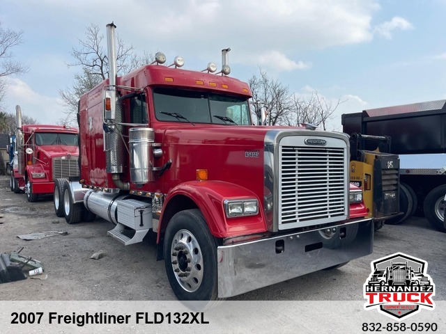 2007 Freightliner FLD132XL Classic -
