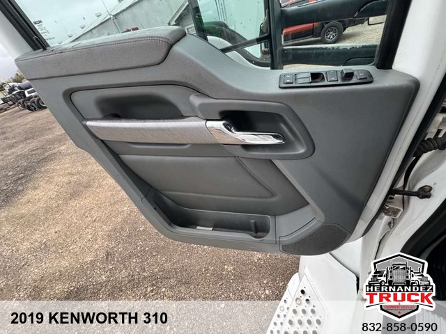 2019 Kenworth 310 -