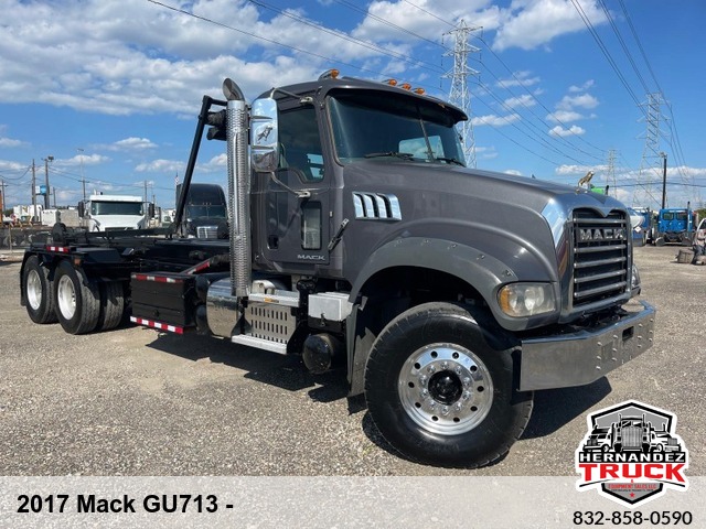 2017 Mack GU713 -