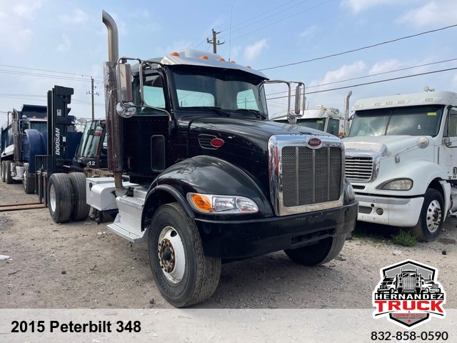 2015 Peterbilt 348 -