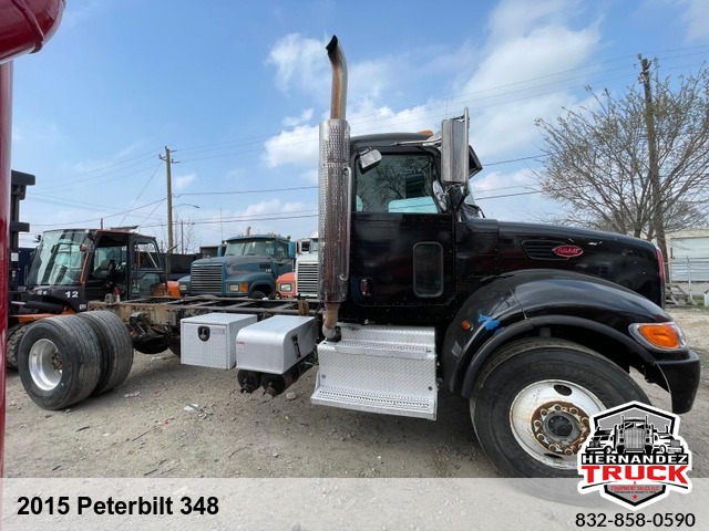 2015 Peterbilt 348 -