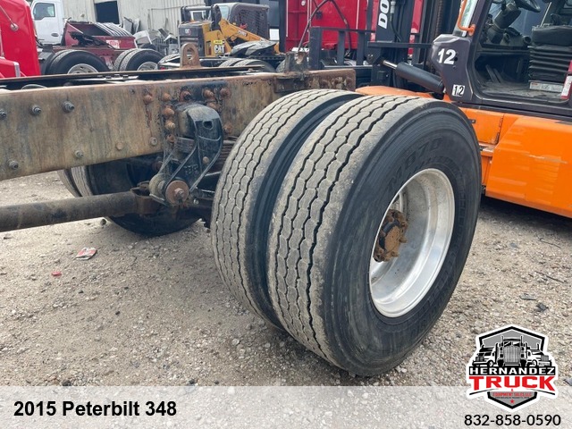 2015 Peterbilt 348 -