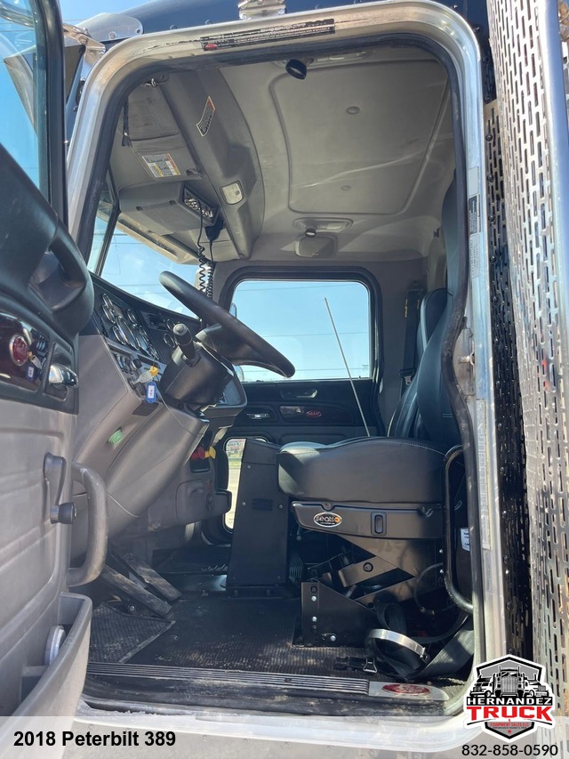 2018 Peterbilt 389 -