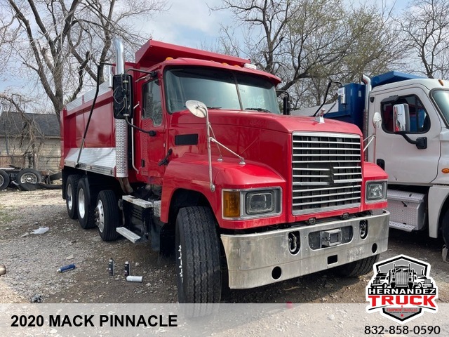 2020 Mack Pinnacle -