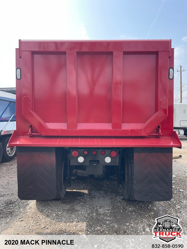 2020 Mack Pinnacle -