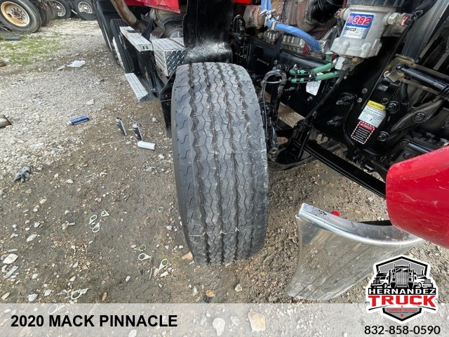 2020 Mack Pinnacle -