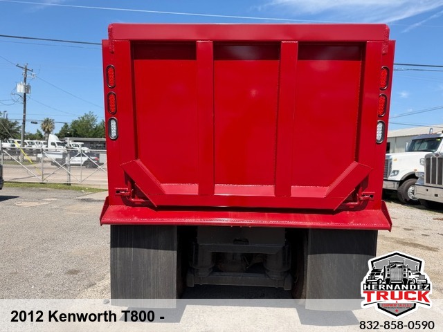 2012 Kenworth T800 TRI-AXLE DUMP TRUCK