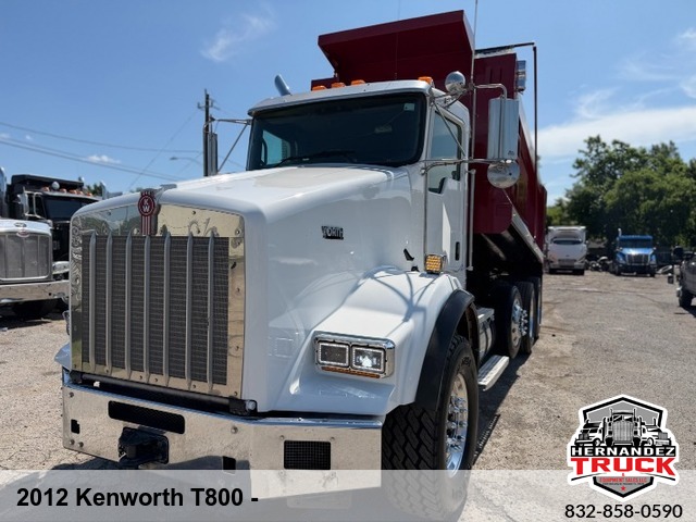 2012 Kenworth T800 TRI-AXLE DUMP TRUCK