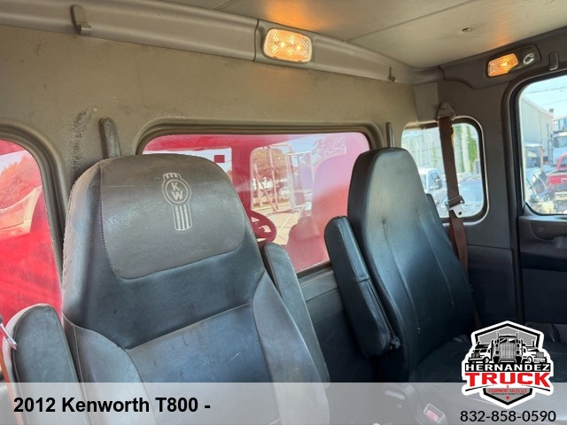 2012 Kenworth T800 TRI-AXLE DUMP TRUCK