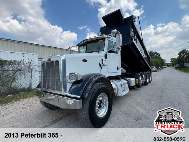 2013 Peterbilt 365 -