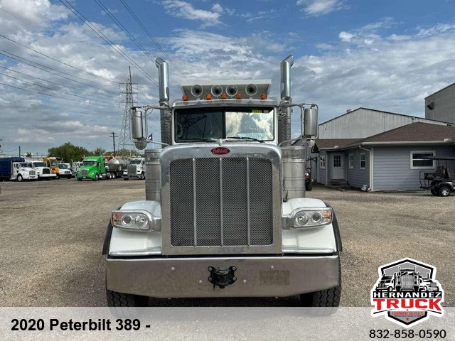 2020 Peterbilt 389 -