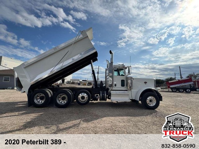 2020 Peterbilt 389 -