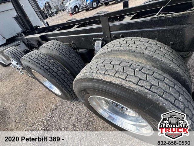 2020 Peterbilt 389 -