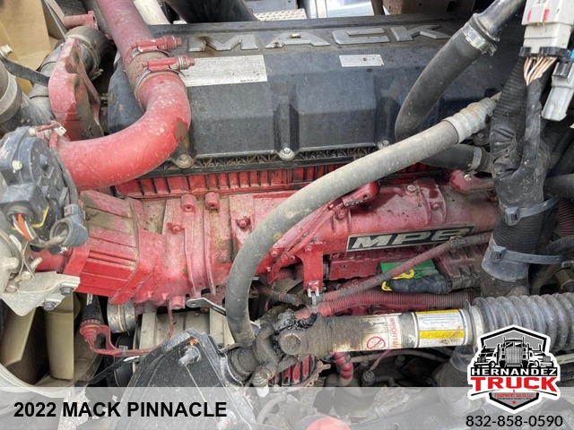 2022 Mack Pinnacle -