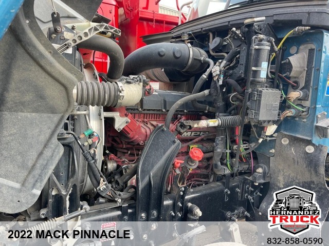 2022 Mack Pinnacle -